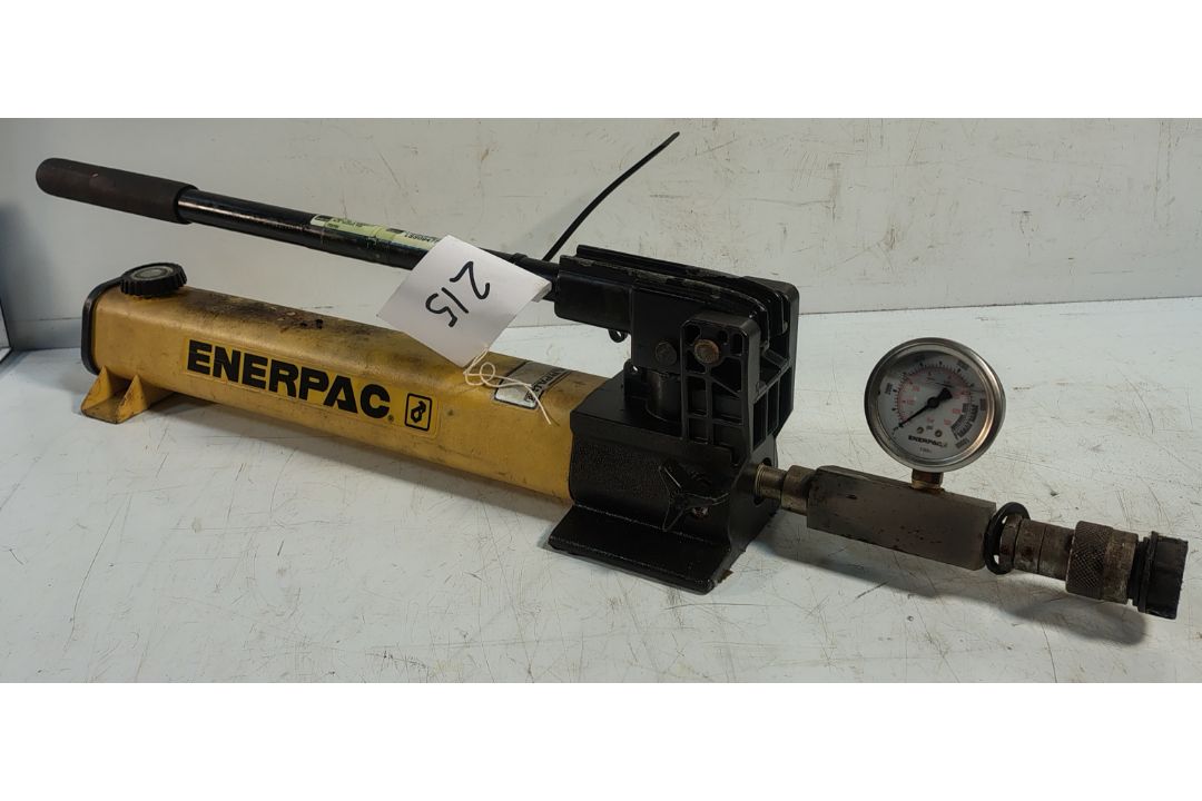 3x Enerpac P-392 700bar Two Speed Lightweight Hand Pumps - Image 9 of 12