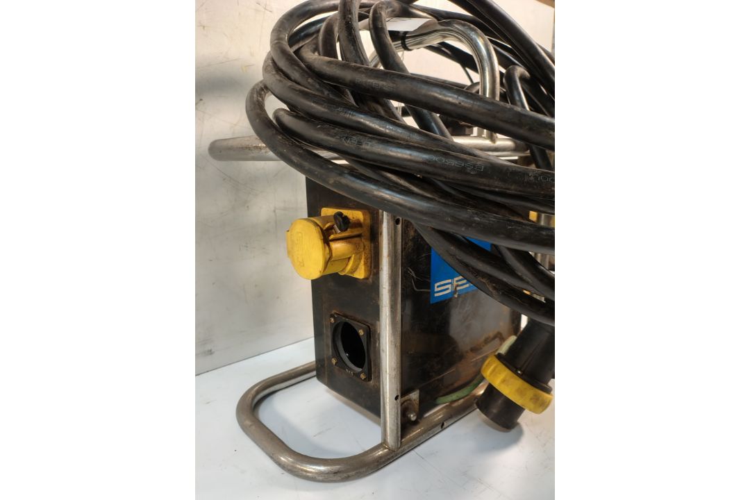 SA EQUIP PNSB110/15-4EX/STA 110V 4 WAY EX. Splitter Unit (STAHL) - Image 2 of 8