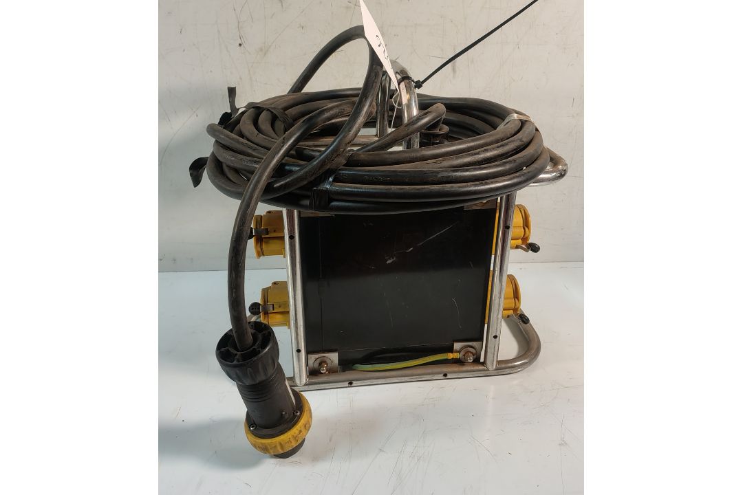 5x SA EQUIP PNSB110/15-4EX/STA 110V 4 WAY EX. Splitter Units (STAHL) - Image 31 of 32