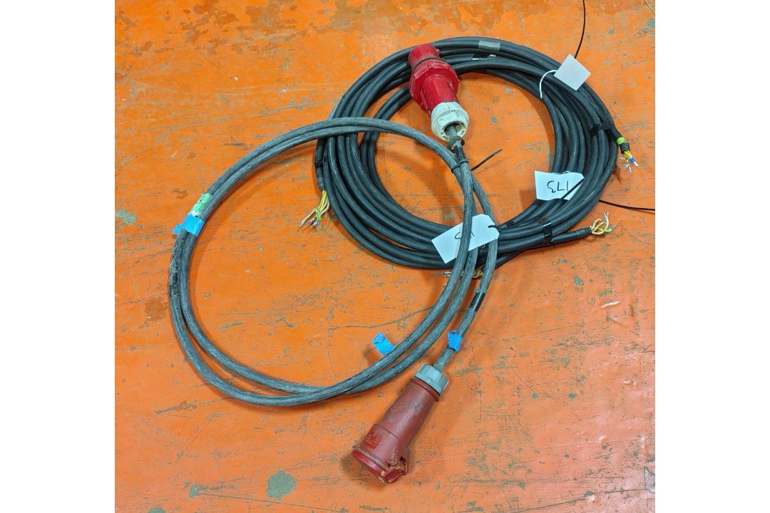 SES HOFR/Industrial 415V 63A Extension Cable & 2x SES HOFR/Industrial 415V 32A Extension Cables - Image 1 of 7