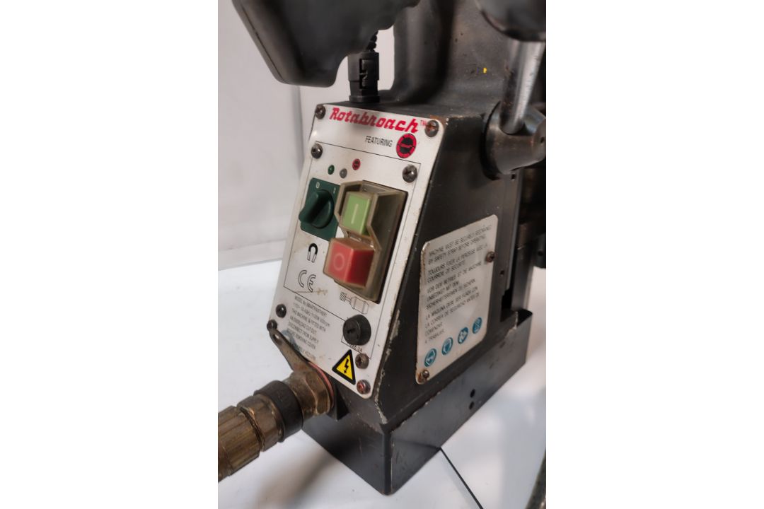 ROTABROACH Panther 110V Magnetic Base Drill - Image 3 of 7