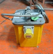 DEFENDER E203022 240V-110V Transformer 32A 3kVA