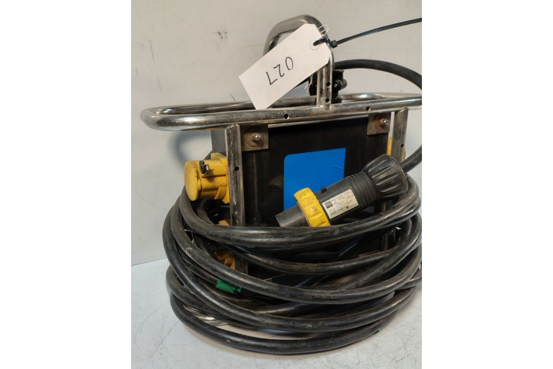 5x SA EQUIP PNSB110/15-4EX/STA 110V 4 WAY EX. Splitter Units (STAHL) - Image 4 of 28