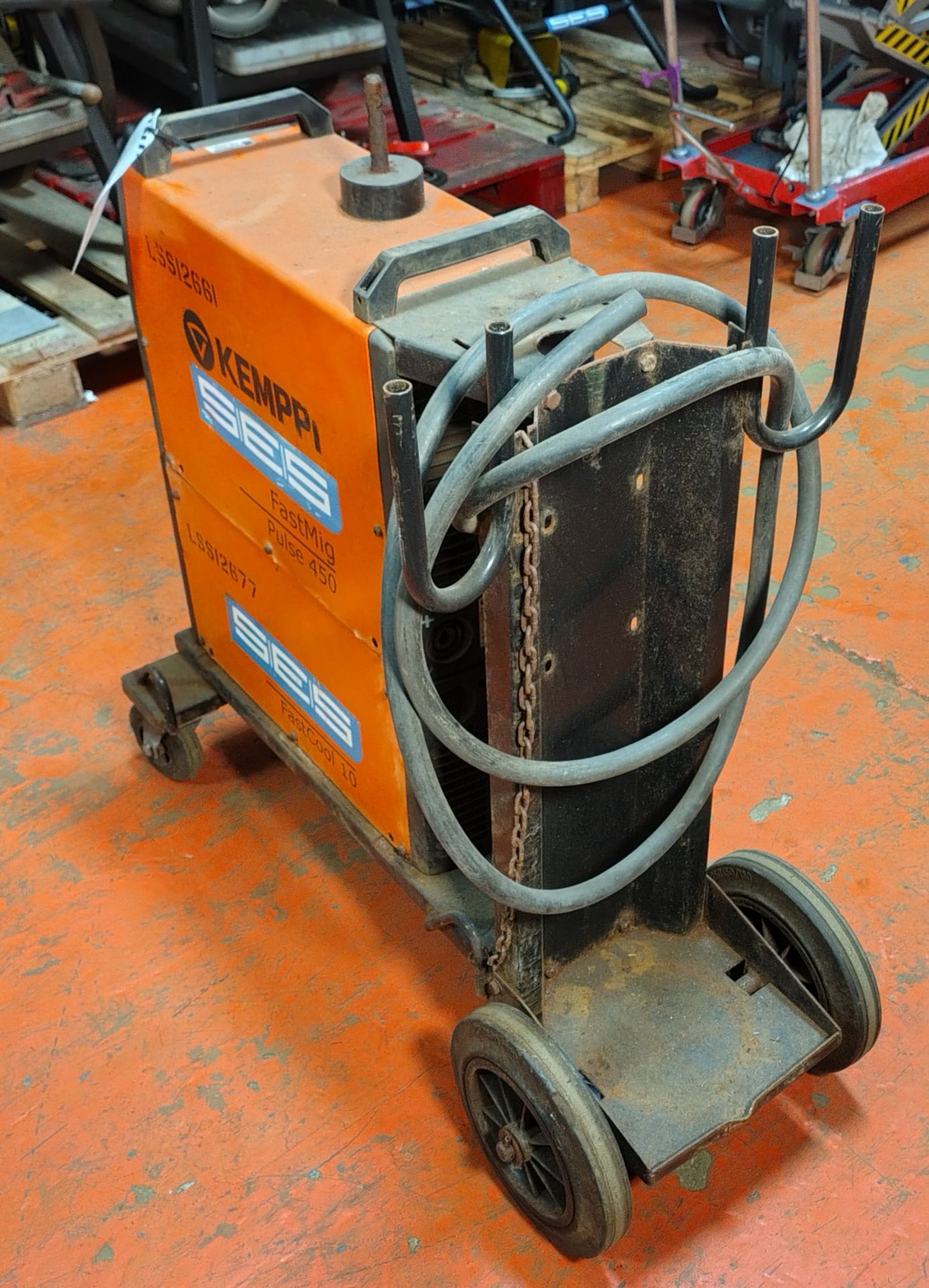 Kemppi Fastmig Pulse 450 - 415V Welding Inverter and water cooling unit - Image 5 of 10
