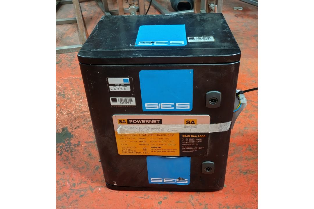 SA EQUIP TRAC230110/400-4EX 230V-110V SA Transformer - Image 1 of 5