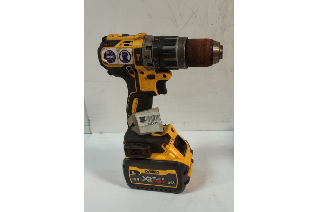 Dewalt DCD796P2 18V Battery Drill c/w Battery and Charger - Image 4 of 9