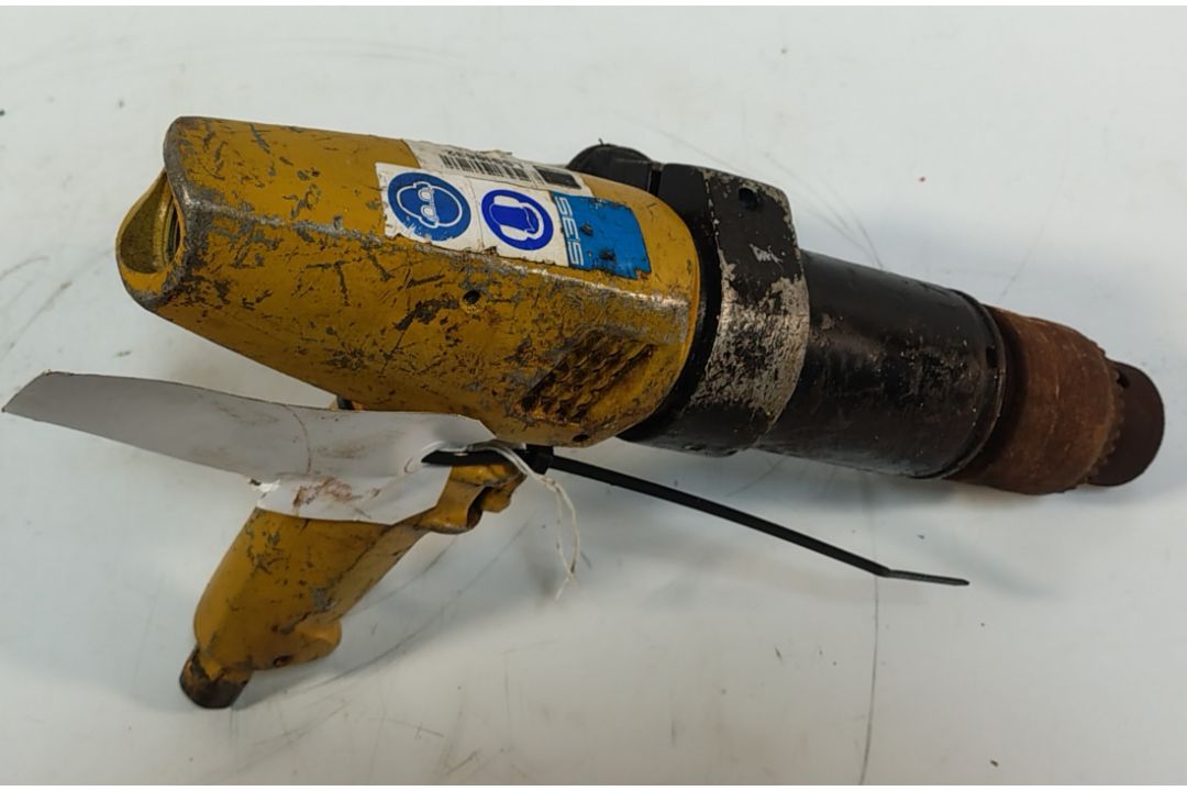 2x Atlas Copco LBB45 H006 Drills & Atlas Copco LBB45 H006 - 16mm Chuck Pistol Drill - handle only - Image 4 of 6