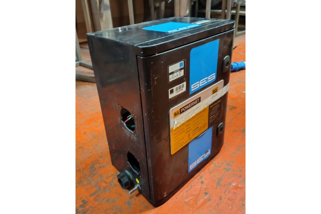 SA EQUIP TRAC230110/400-4EX 230V-110V SA Transformer - Image 3 of 5