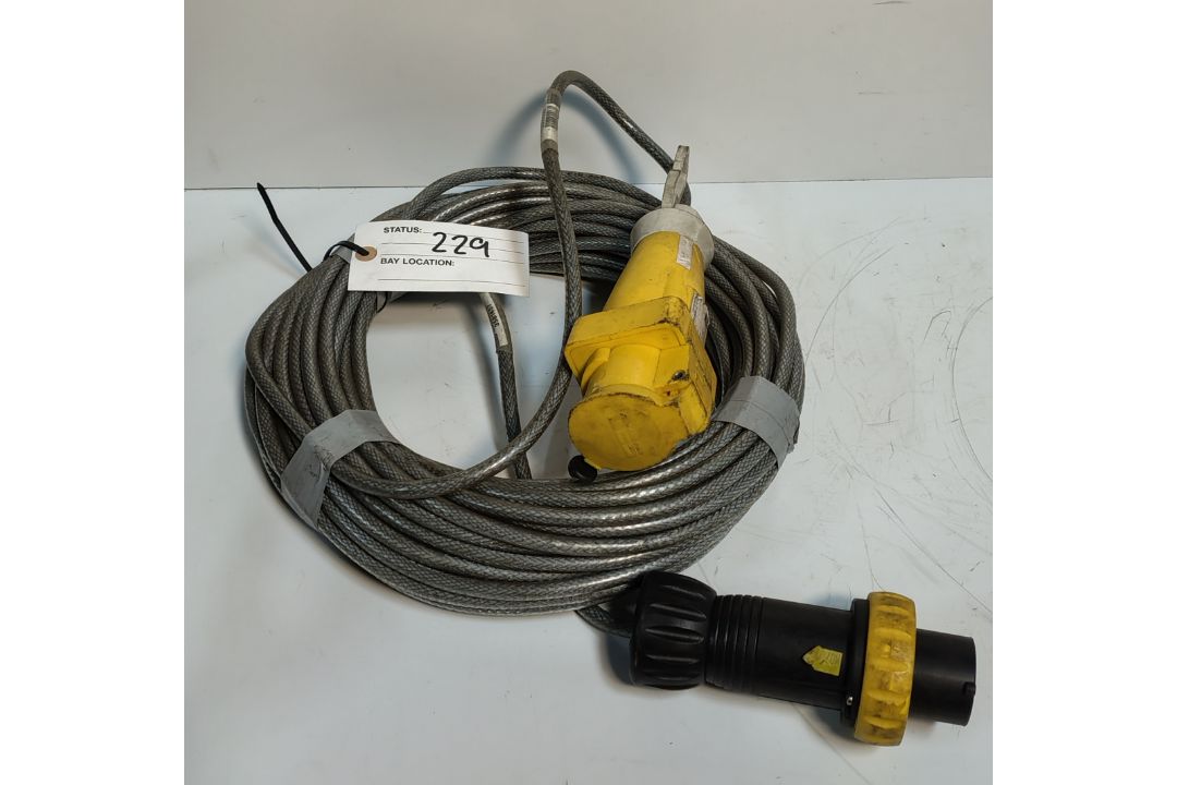 8x SES Syflex/Stahl - 110V 16A Stahl EX. Extension Cables - Image 3 of 6