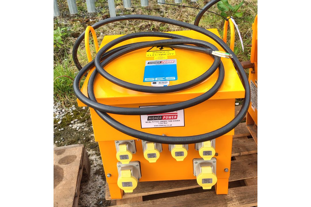 BLAKLEY TA/P/1/10/S6 240V-110V 10kVA Transformer - Image 1 of 5