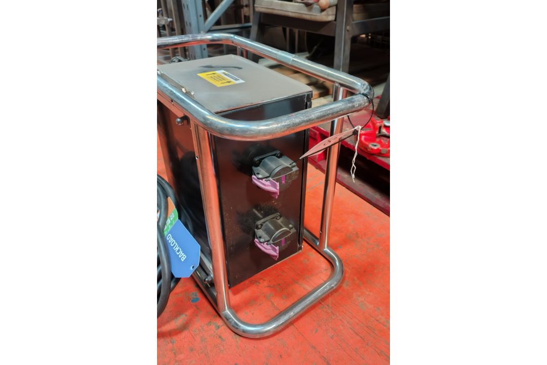 SA EQUIP TRA11024/400-4EX 110V-24V Ex Transformer 400VA - Image 4 of 7