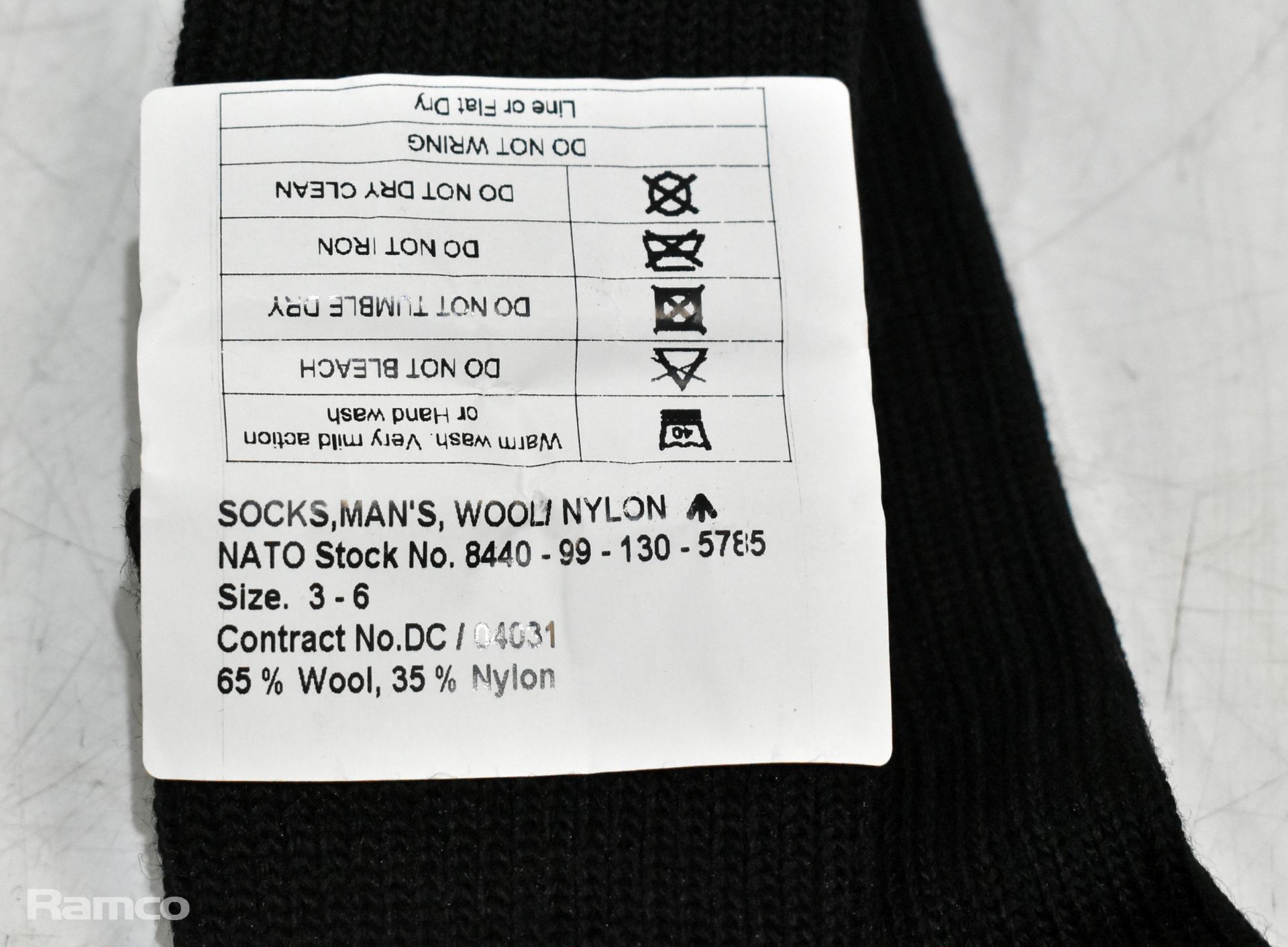 140x pairs of Various socks - mixed types - Image 3 of 11