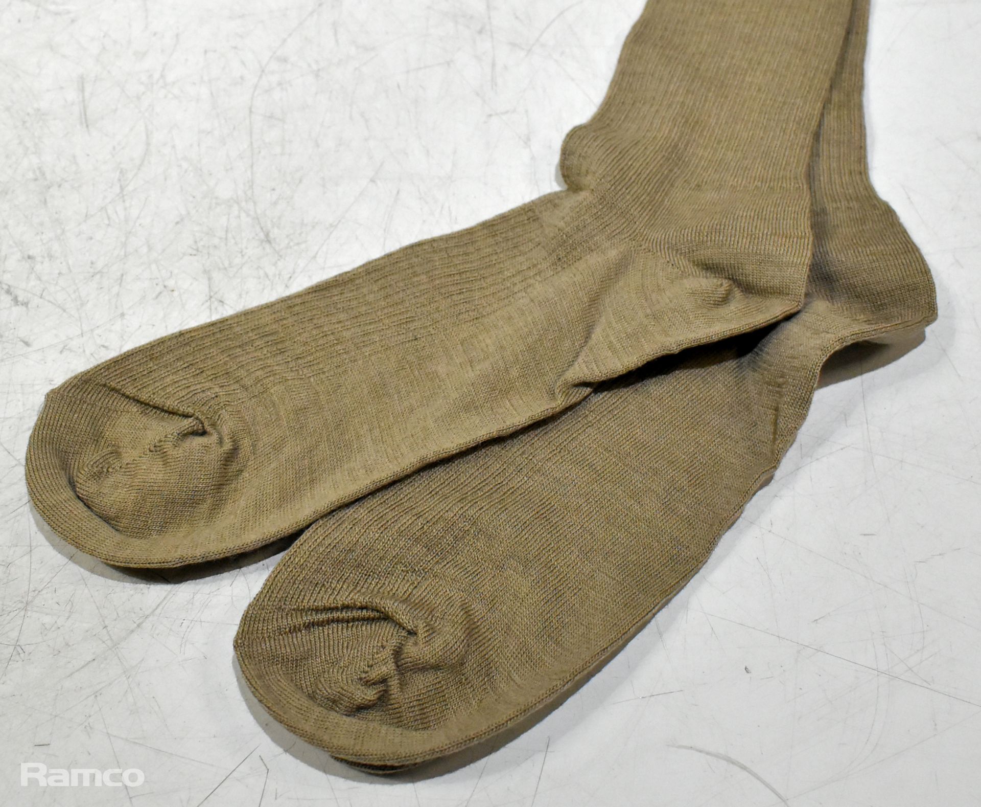 168x pairs of Various socks - mixed - Image 8 of 11