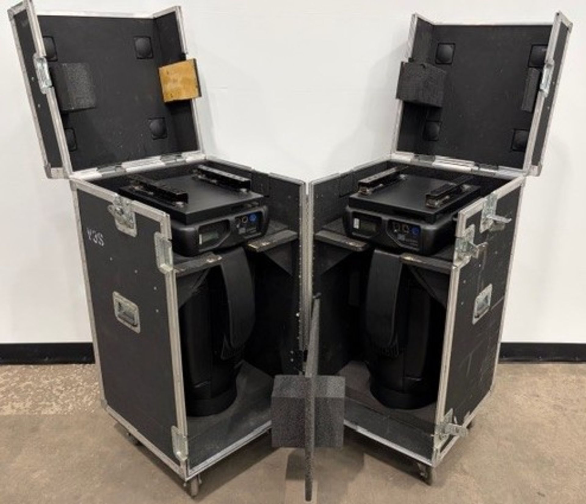 2x VL3500 Wash FX+ in flight case