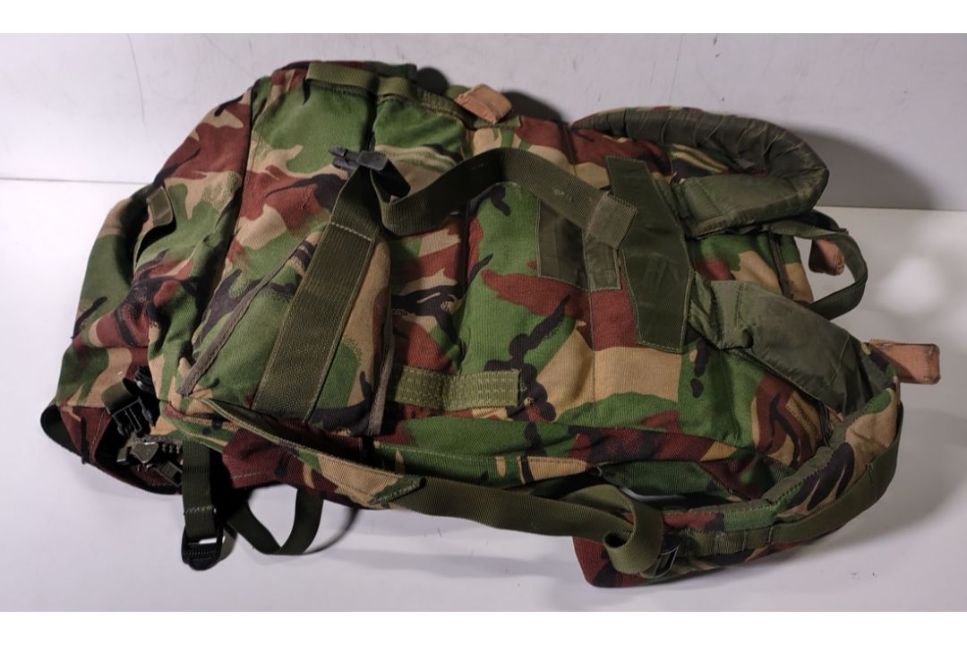 Mixed bags - rucksacks, holdalls - may require repair or be as spares - 124kg - Image 7 of 10