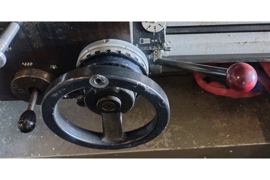 600 Lathes Ltd Colchester Triumph VS 2500 lathe - full details in the description - Image 8 of 13