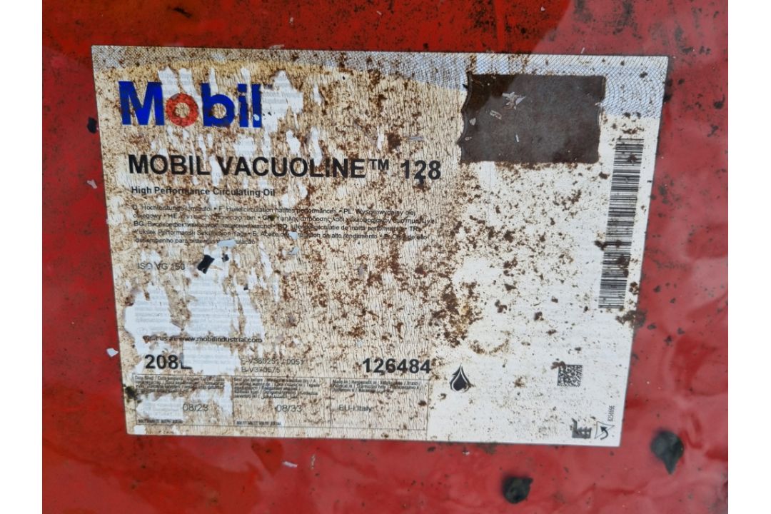 2x Mobil Vacuoline 128 high performance circulating oil - 208L drums, 2x Teresstic T68 - 208L drums - Image 3 of 4