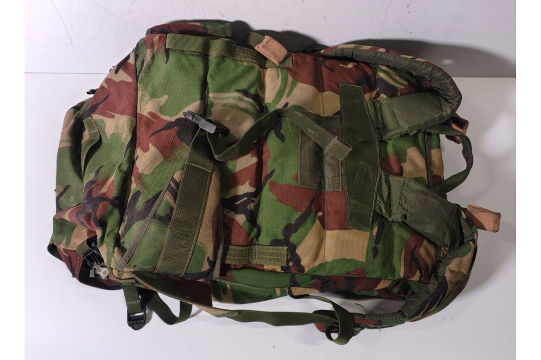 Mixed bags - rucksacks, holdalls - may require repair or be as spares - 124kg - Image 8 of 10