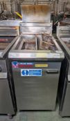 Blue Seal GT46 professional twin pan gas fryer - W 450 x D 810 x H 1290mm - loose panels, loose pipe