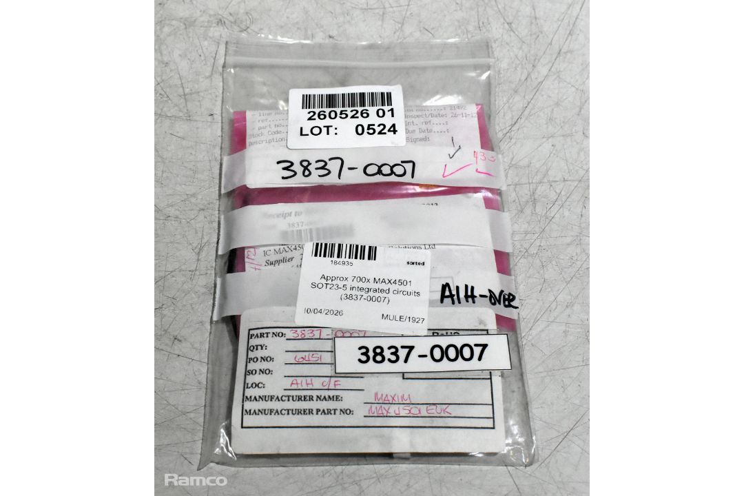 Approx 700x MAX4501 SOT23-5 integrated circuits (3837-0007) - Image 1 of 3