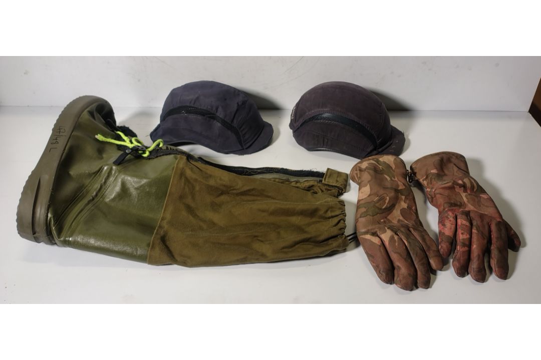 Various types of ex-military hardware and accessories - 124kg – may require repair / be incomplete - Image 15 of 25