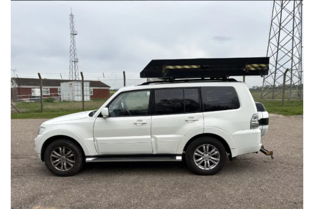 Mitsubishi Shogun 4 Work SG2 DI-D LWB – FMZ4120 (NI) – 2016 – 156480 miles – white - see desc. - Image 6 of 14