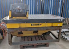 Snowex grit and salt gritting hopper - W 1800 x D 1030 x H 860mm