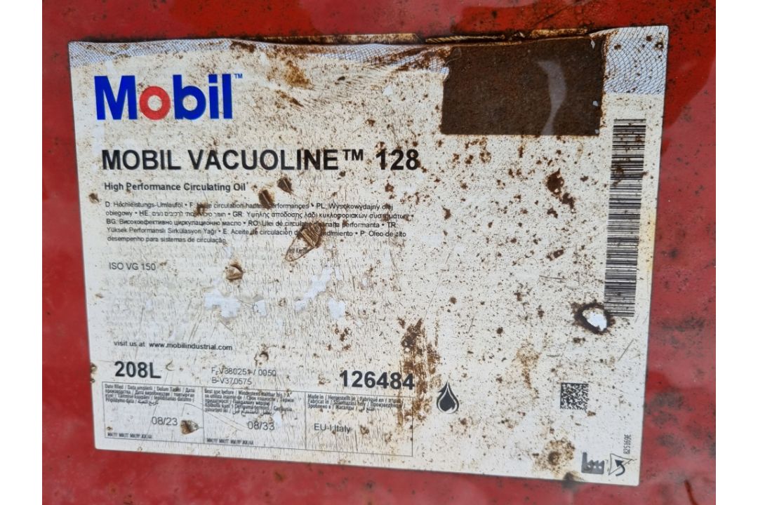 2x Mobil Vacuoline 128 high performance circulating oil - 208L drums, 2x Teresstic T68 - 208L drums - Image 4 of 4