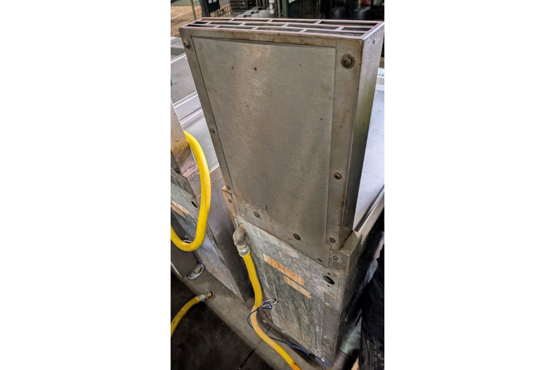 Falcon single basket fryer - W 300 x D 800 x H 1210mm - no model number - Image 8 of 14