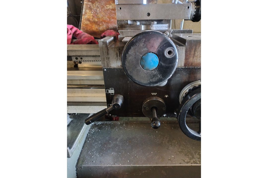 600 Lathes Ltd Colchester Triumph VS 2500 lathe - full details in the description - Image 7 of 13