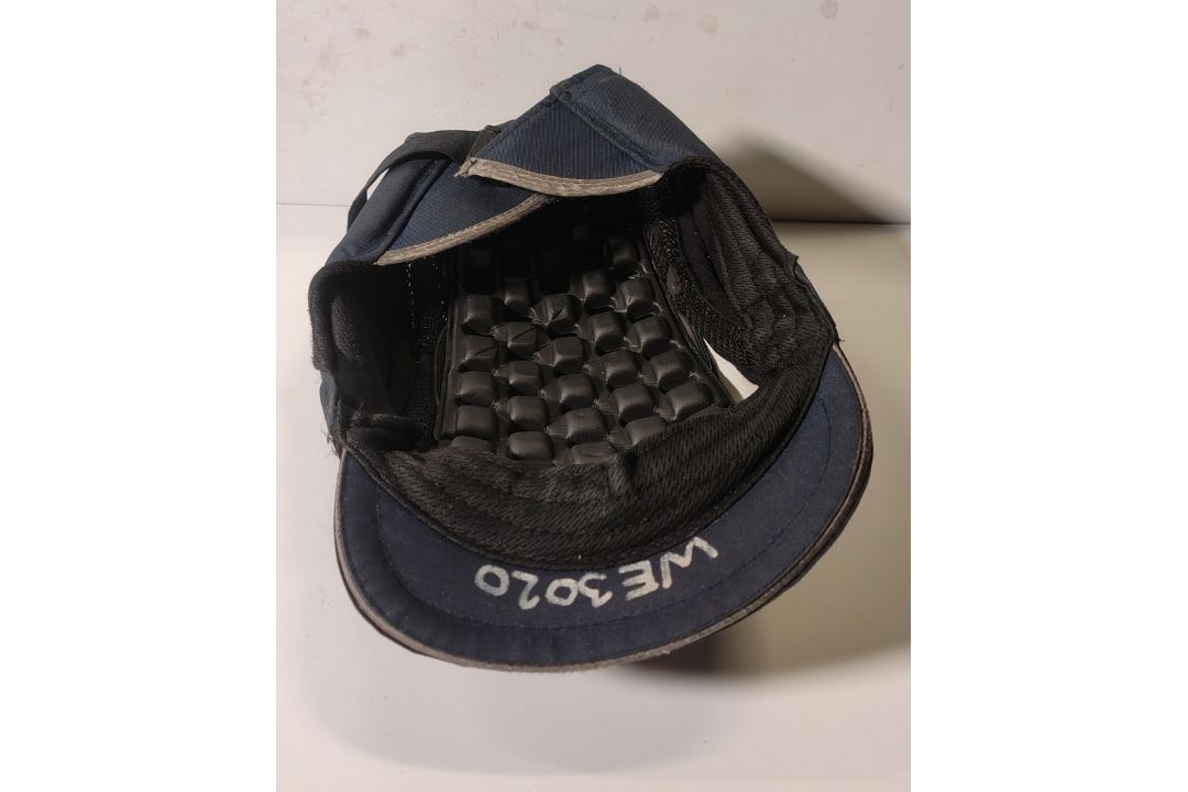 Various types of ex-military hardware and accessories - 141kg – may require repair / be incomplete - Image 10 of 16