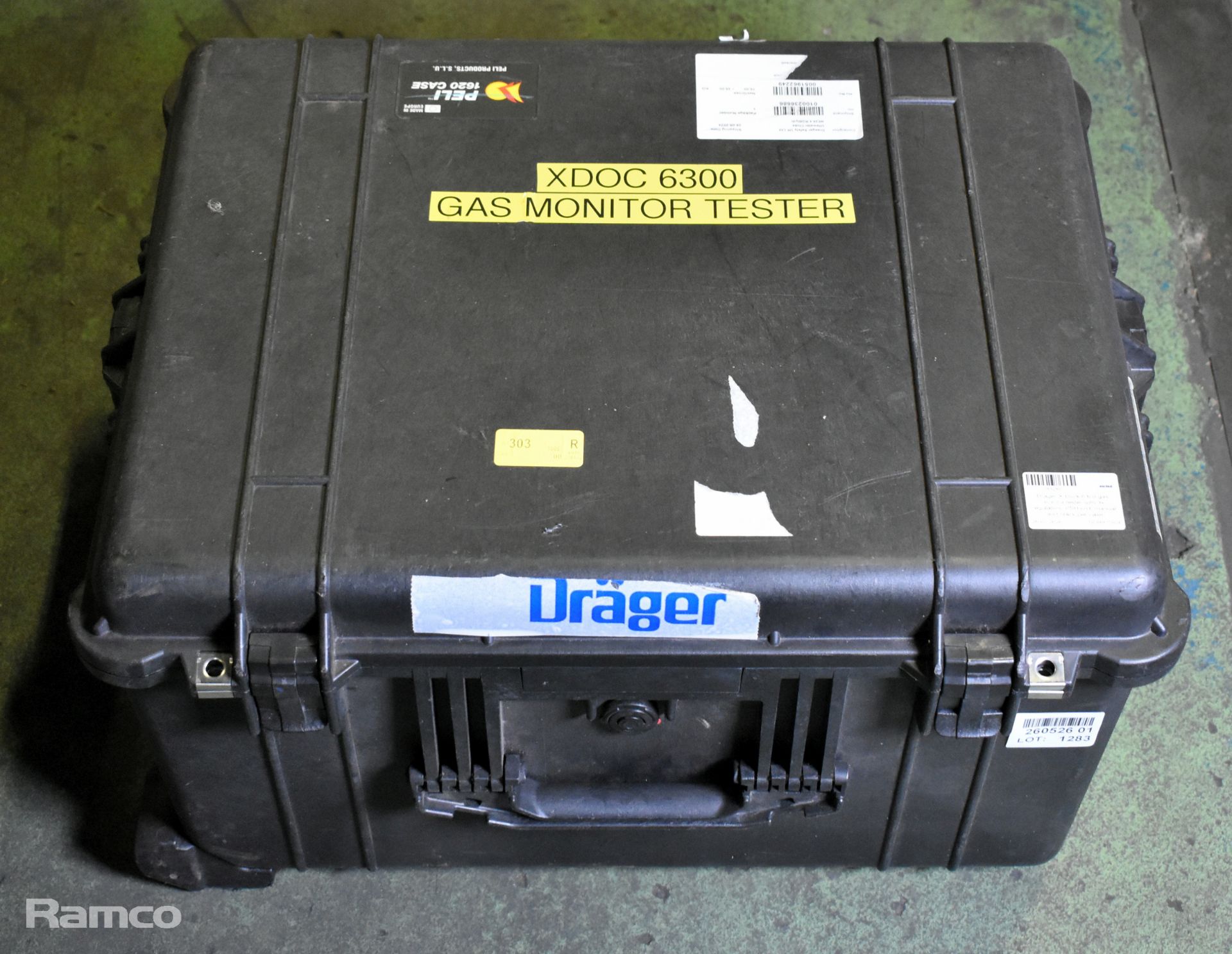 Drager X-Dock 6300 gas monitor tester with 3x regulators, PSU unit, manual and black peli case - Image 7 of 8