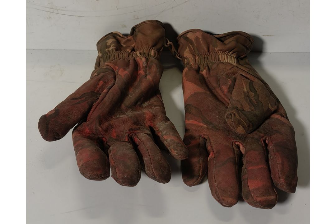 Various types of ex-military hardware and accessories - 124kg – may require repair / be incomplete - Image 21 of 25