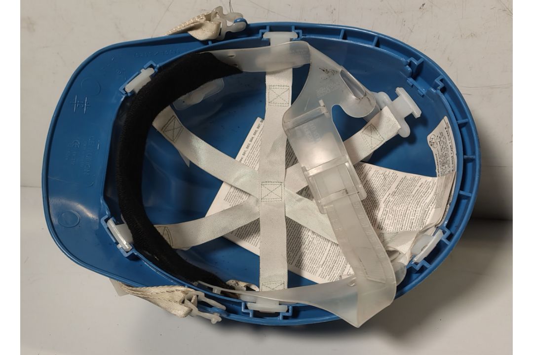 Various types of ex-military hardware and accessories - 141kg – may require repair / be incomplete - Image 3 of 16