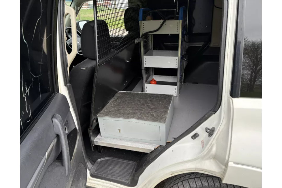 Mitsubishi Shogun 4 Work SG2 DI-D LWB – FMZ4120 (NI) – 2016 – 156480 miles – white - see desc. - Image 11 of 14