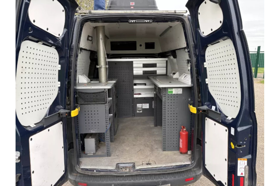Ford Transit Custom 270 Trend – EJ66 AOV – 2016 – 138758 miles – blue - details in description - Image 13 of 15