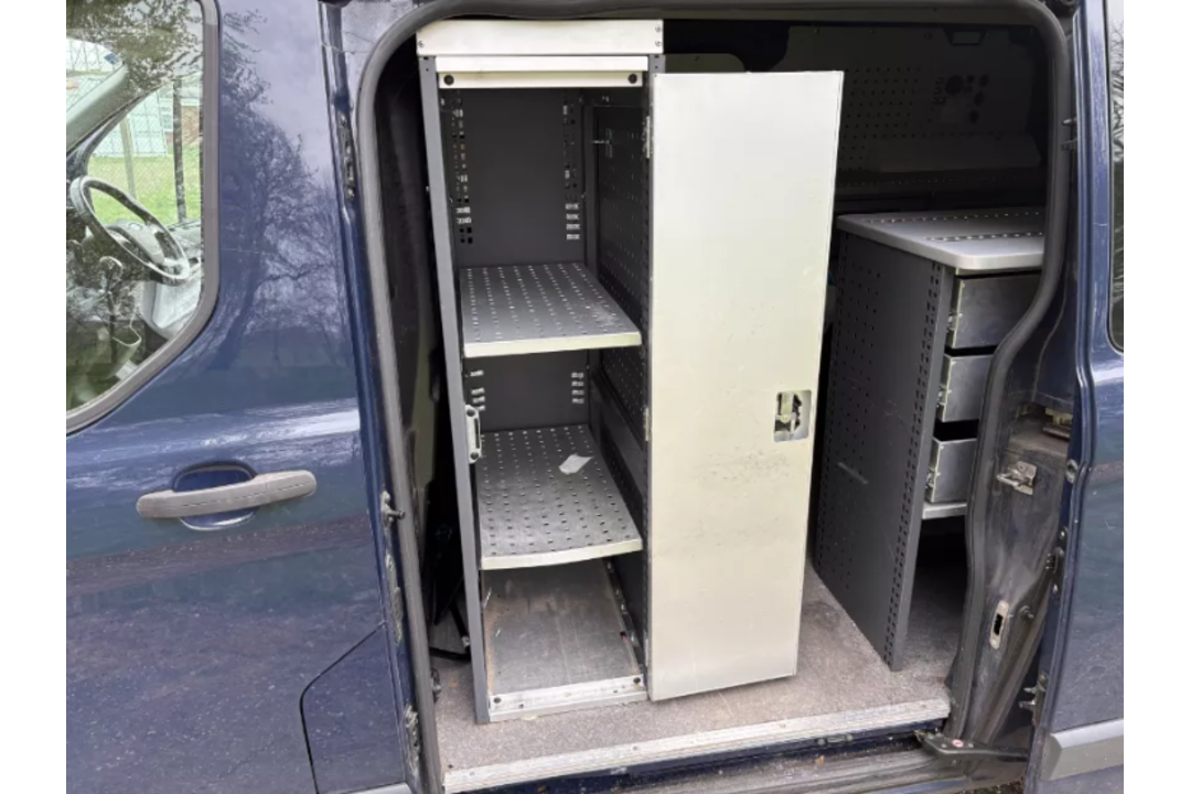 Ford Transit Custom 270 Trend – EJ66 EZH – 2016 – 67704 miles – blue - details in description - Image 15 of 16