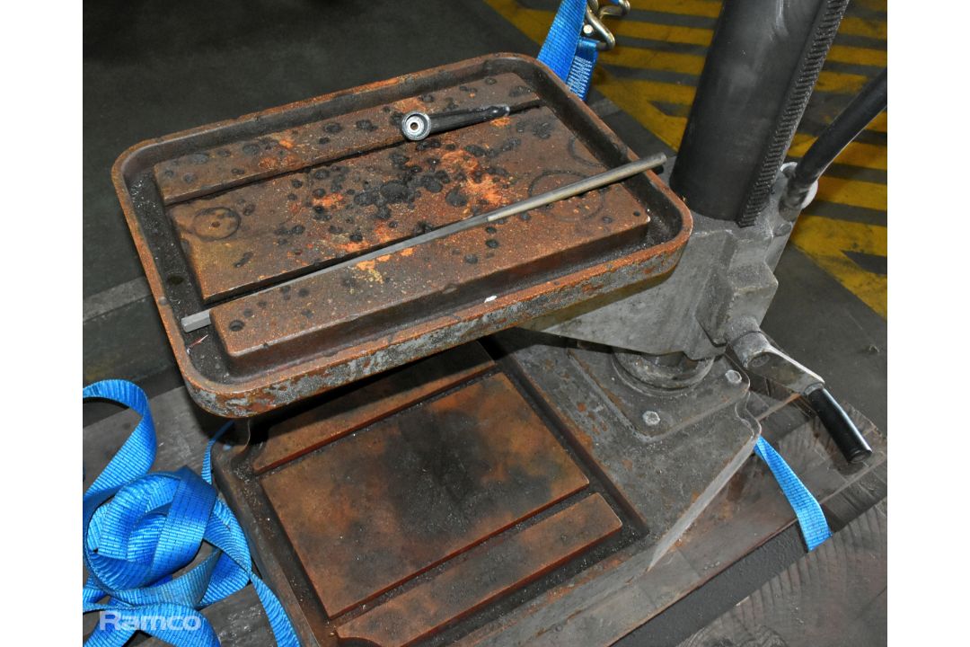 Strands S28 3 phase 415V 2.9/2.5A standing floor pillar drill - see desc. - Image 3 of 9