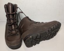 50x pairs of grade 1 various combat boots - may include - Magnum, YDS, Haix - mixed sizes