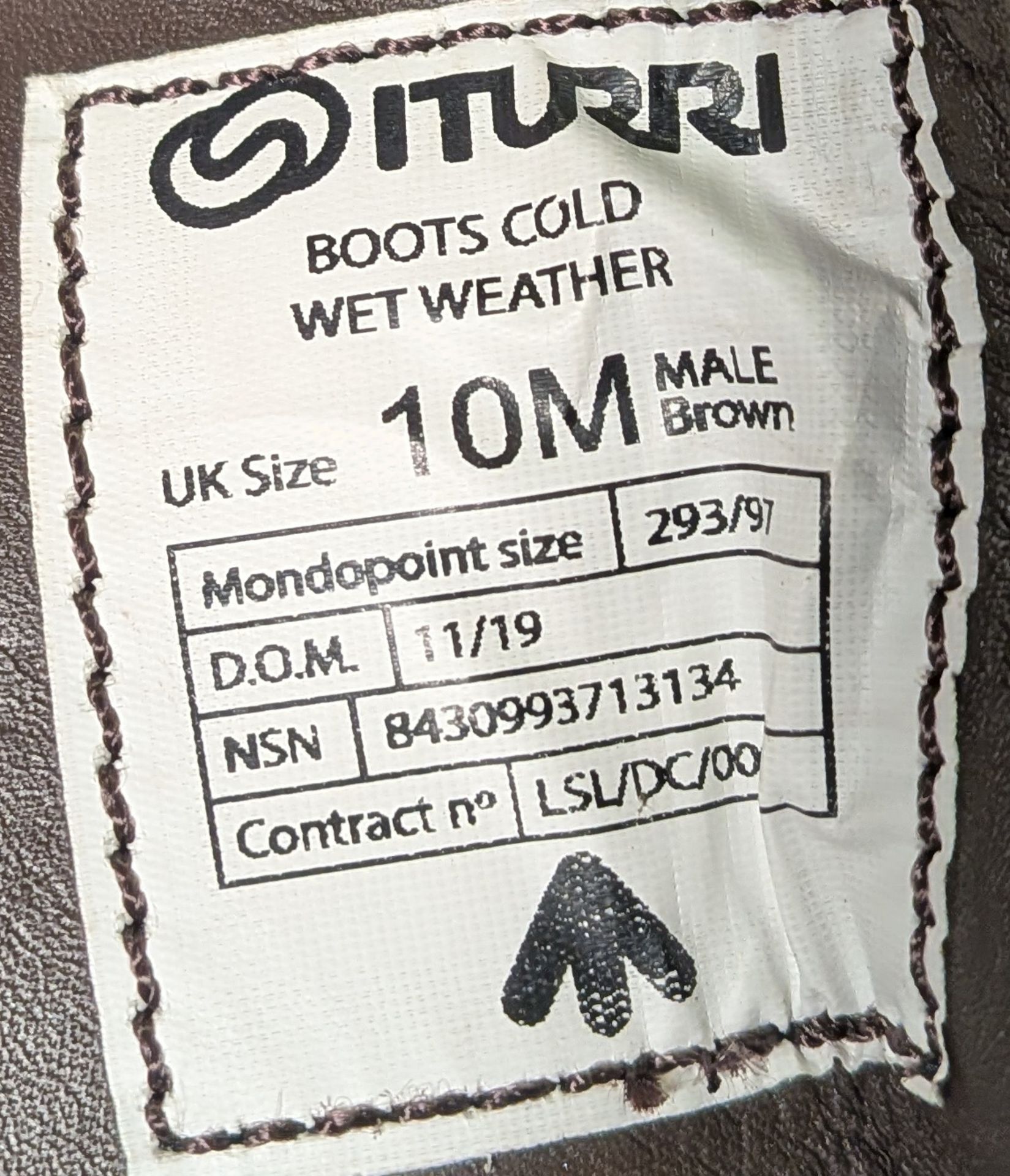 50x pairs of grade 1 various combat boots - may include - Magnum, YDS, Haix - mixed sizes - Image 3 of 14