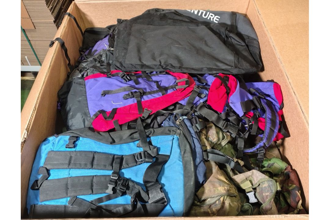 Mixed bags - rucksacks, holdalls - may require repair or be as spares - 124kg - Image 9 of 10