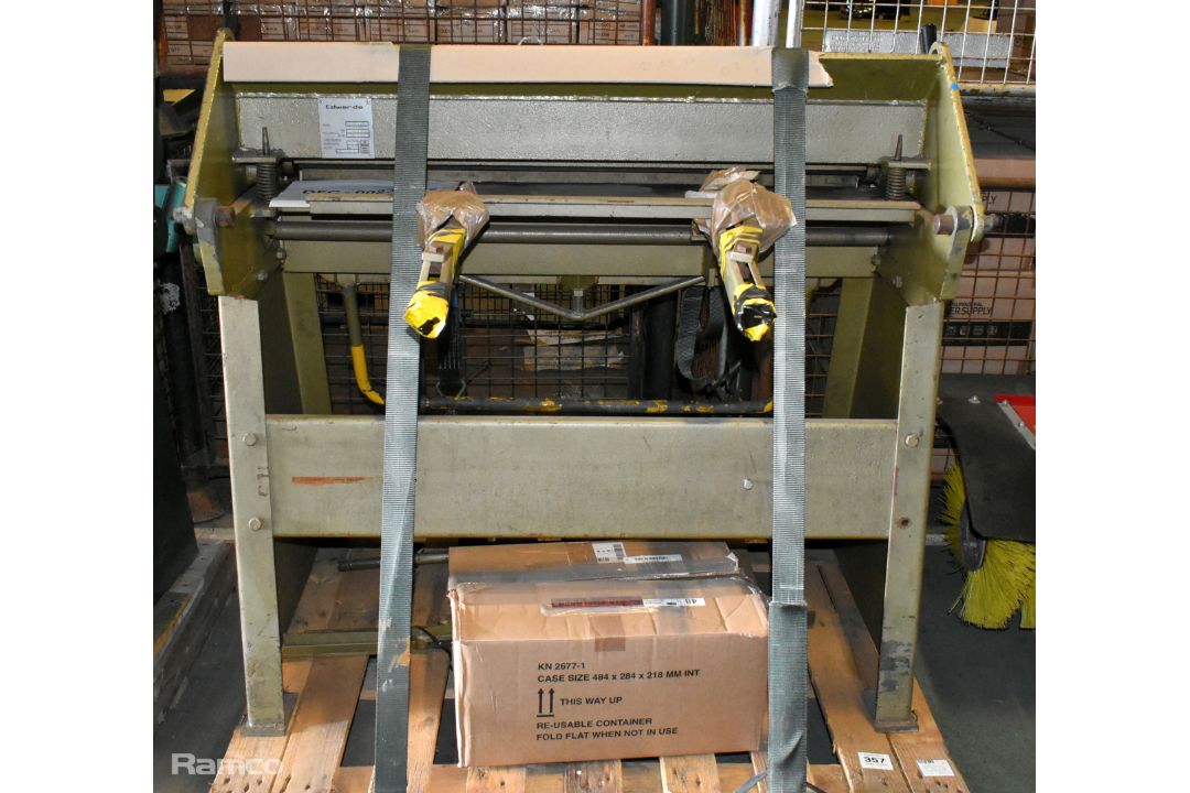 Edwards Truefold U/C 316 folding machine with spares and attachments (as pictured) - Image 1 of 7