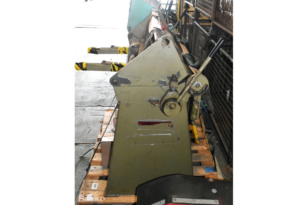Edwards Truefold U/C 316 folding machine with spares and attachments (as pictured) - Image 3 of 7