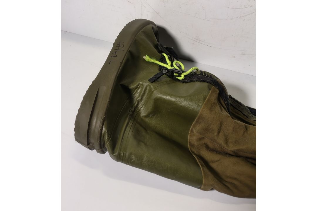 Various types of ex-military hardware and accessories - 124kg – may require repair / be incomplete - Image 23 of 25