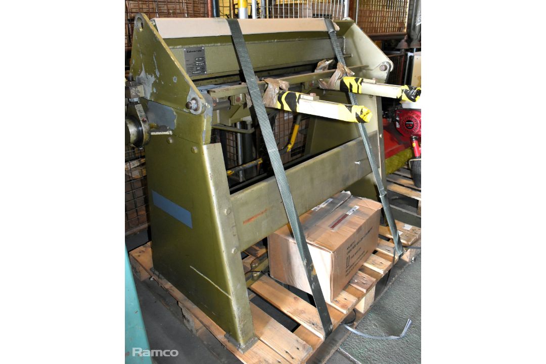 Edwards Truefold U/C 316 folding machine with spares and attachments (as pictured) - Image 5 of 7