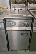 Lincat OG8115/OP/N natural gas free-standing single tank fryer - W 400 x D 800 x H 1020mm