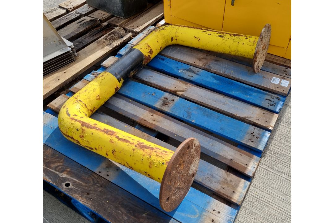 Heavy duty protection guard - L 1150 x W 250 x H 650mm - 37kg approx. - Image 3 of 3