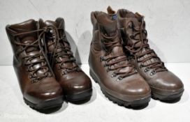 100x pairs of Grade 2 various combat boots - may include - Magnum, YDS, Haix - mixed sizes