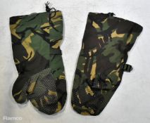 36x British Army DPM extreme cold weather outer mittens - unpaired - mixed grade - mixed sizes