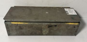 Vintage alphabet and numerical stencil set in aluminium box - 3/4